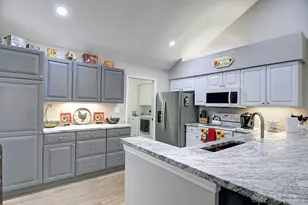 1599 Turnberry Village Dr, Washington Twp, OH 45458 - Photo 9