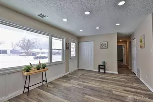 135 E Garland Ave, Fairborn, OH 45324 - Photo 5