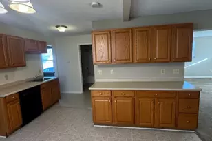 849 S Maple B Ave, Fairborn, OH 45324 - Photo 7