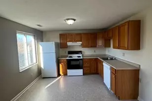 849 S Maple Ave, Fairborn, OH 45324 - Photo 3