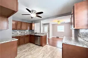 1806 N Sweetbriar Ln, Springfield, OH 45505 - Photo 9