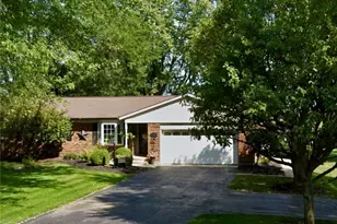 922 W Main St, Eaton, OH 45320 - Photo 1