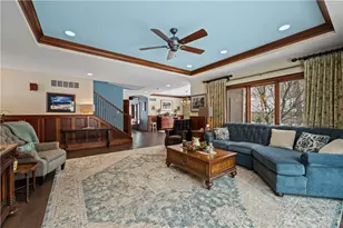 2064 Echoing Oaks Cir, Dayton, OH 45414 - Photo 5