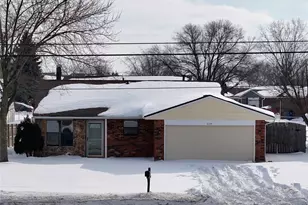 6334 Shull Rd, Dayton, OH 45424 - Photo 1