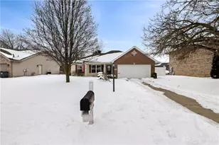 1424 Michael Dr, Troy, OH 45373 - Photo 5