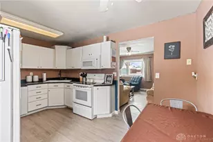 491 E Mayfield Square, Troy, OH 45373 - Photo 7