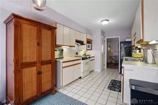 1454 Carriage Trace Blvd, Centerville, OH 45459 - Photo 15