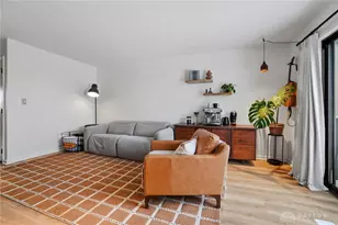 1454 Carriage Trace Blvd, Centerville, OH 45459 - Photo 9