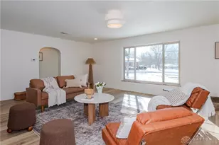 1884 N Longview St, Beavercreek, OH 45432 - Photo 3