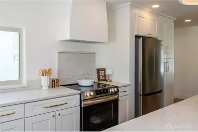 1884 N Longview Street, Beavercreek, OH 45432 - Photo 23