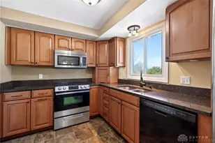 2759 Shelburne Ln, Beavercreek, OH 45430 - Photo 17