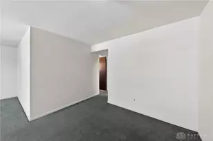 4202 Knollcroft Rd, Dayton, OH 45426 - Photo 7