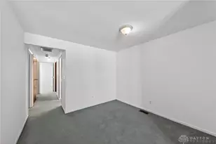 4202 Knollcroft Rd, Dayton, OH 45426 - Photo 9