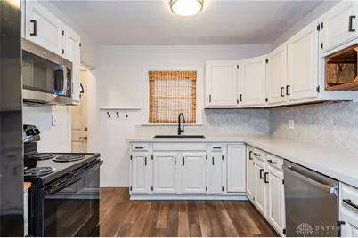 704 Broad Boulevard, Dayton, OH 45419 - Photo 13