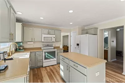 358 Sentinel Oak Drive, Dayton, OH 45458 - Photo 3