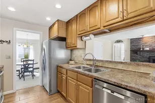 810 E Whipp Rd, Dayton, OH 45459 - Photo 13