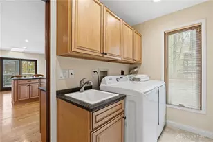 4400 Royal Ridge Way, Dayton, OH 45429 - Photo 21