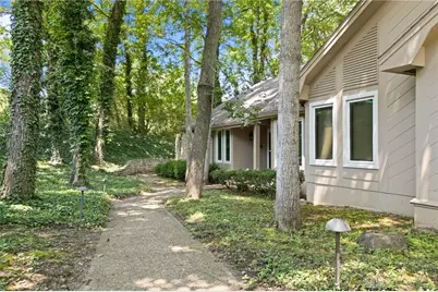 4400 Royal Ridge Way, Dayton, OH 45429 - Photo 3