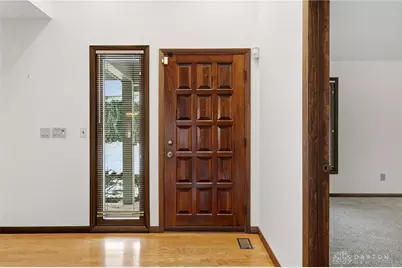 4400 Royal Ridge Way, Dayton, OH 45429 - Photo 5