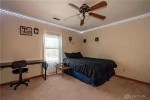 825 Chaucer Ln, Tipp City, OH 45371 - Photo 41