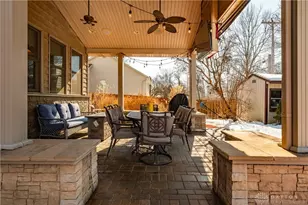 825 Chaucer Ln, Tipp City, OH 45371 - Photo 59