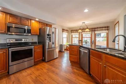 825 Chaucer Lane, Tipp City, OH 45371 - Photo 3