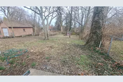 148 Valleyview Drive, Dayton, OH 45405 - Photo 3