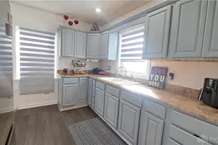 148 Valleyview Dr, Dayton, OH 45405 - Photo 7