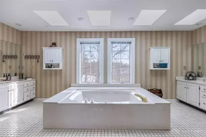 7815 Bennington Drive, West Chester Twp, OH 45241 - Photo 37