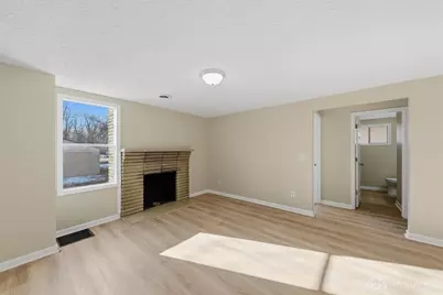 12130 Lakefront Drive, Hillsboro, OH 45133 - Photo 7