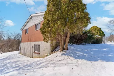 1817 E Spring Valley Paintersville Road, Xenia, OH 45385 - Photo 5