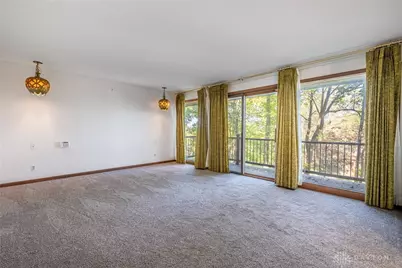 701 E Schantz Avenue, Oakwood, OH 45419 - Photo 29