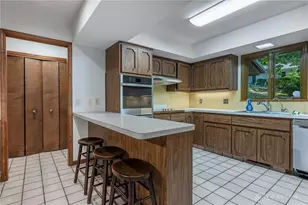 701 E Schantz Ave, Oakwood, OH 45419 - Photo 17