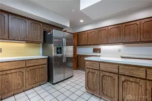 701 E Schantz Ave, Oakwood, OH 45419 - Photo 15