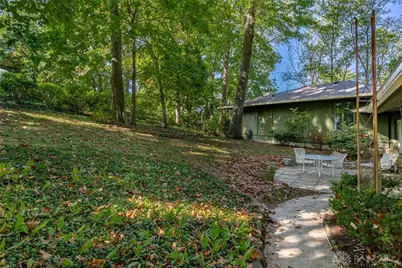 701 E Schantz Avenue, Oakwood, OH 45419 - Photo 3