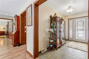 1102 Main Dr, Greenville, OH 45331 - Photo 3