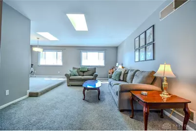 906 New England Avenue, Dayton, OH 45429 - Photo 9