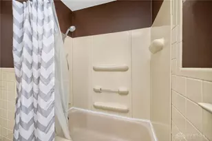 3833 Sterling Dr, Franklin, OH 45005 - Photo 19