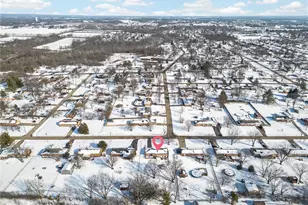 3833 Sterling Dr, Franklin, OH 45005 - Photo 3