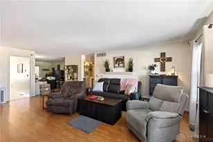 190 Lyons Dr, Dayton, OH 45459 - Photo 9