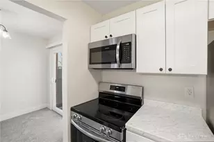 5450 Dunmore Dr, Dayton, OH 45459 - Photo 13