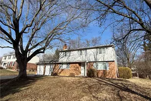 1424 Meadow Moor Dr, Beavercreek, OH 45434 - Photo 3