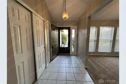 909 Sunset Drive, Englewood, OH 45322 - Photo 3