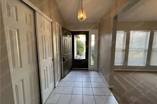 909 Sunset Dr, Englewood, OH 45322 - Photo 3