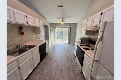 909 Sunset Drive, Englewood, OH 45322 - Photo 13