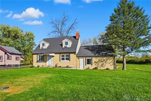 2512 Harshman Rd, Dayton, OH 45424 - Photo 3