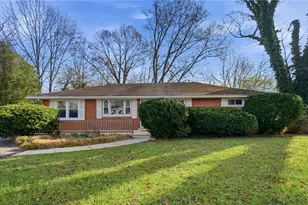 122 Parkhurst Rd, Beavercreek, OH 45440 - Photo 1