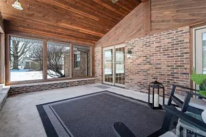 981 Pheasant Run Drive, Dayton, OH 45458 - Photo 5