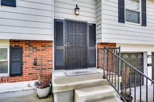 4130 Bronze Leaf Ct, Dayton, OH 45424 - Photo 5