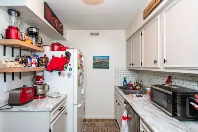 7815 N Main Street #14, Dayton, OH 45415 - Photo 17